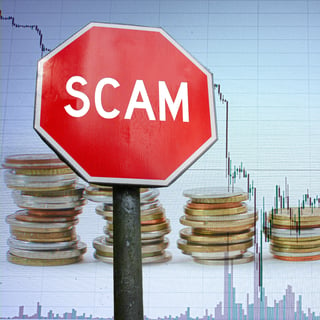 Stop sign that says SCAM
